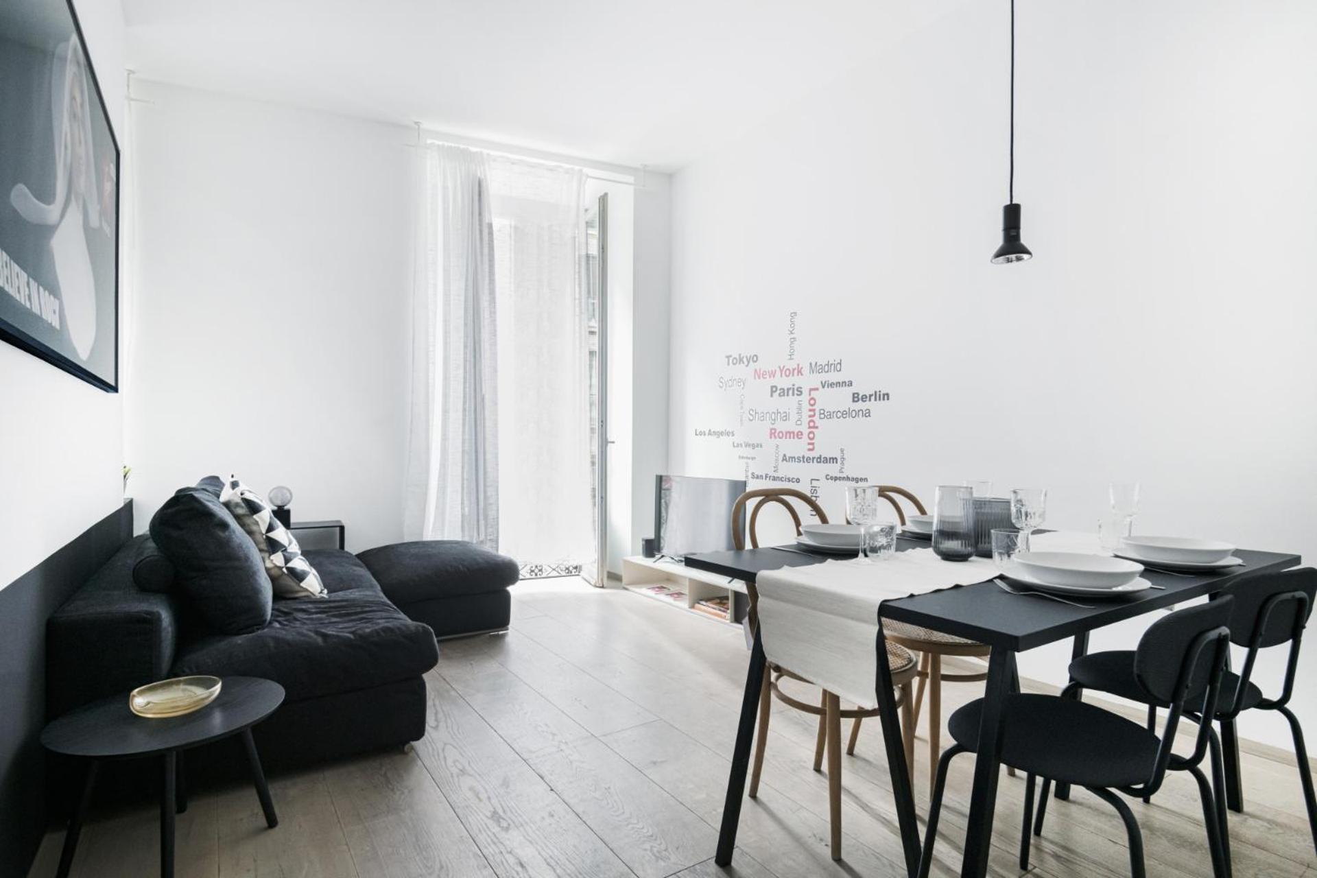 Easylife - Moderno In Moscova/brera * Milan